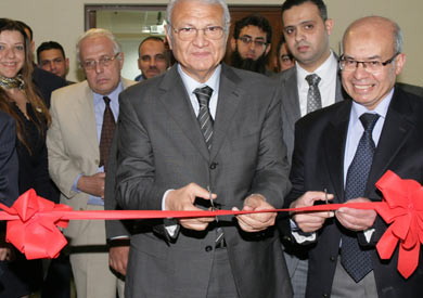 المهندس عاطف حلمي وزير الاتصالات وتكنولوجيا المعلومات